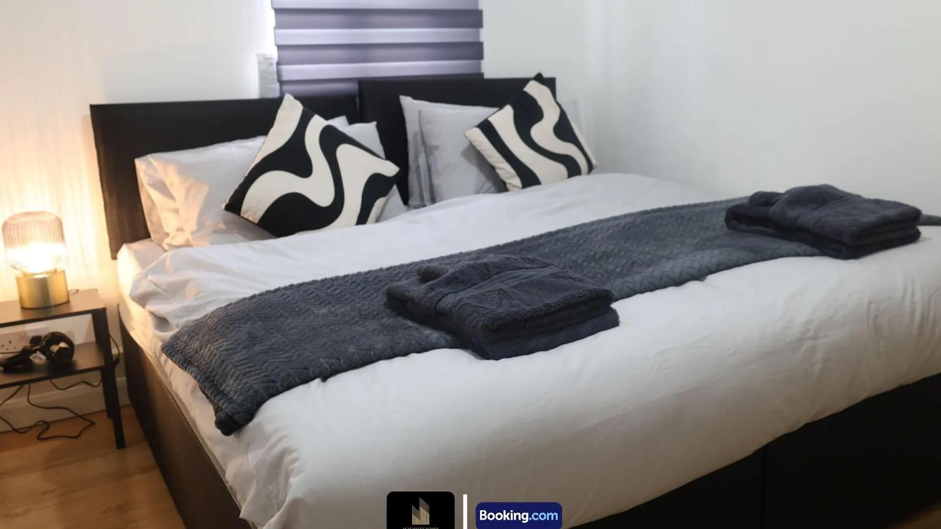 Stylish 2Bedroom Apt By Luxe Haven Homes Short Lets & Serviced Accommodation Canning Town Greater London With Free Wifi Apartamento