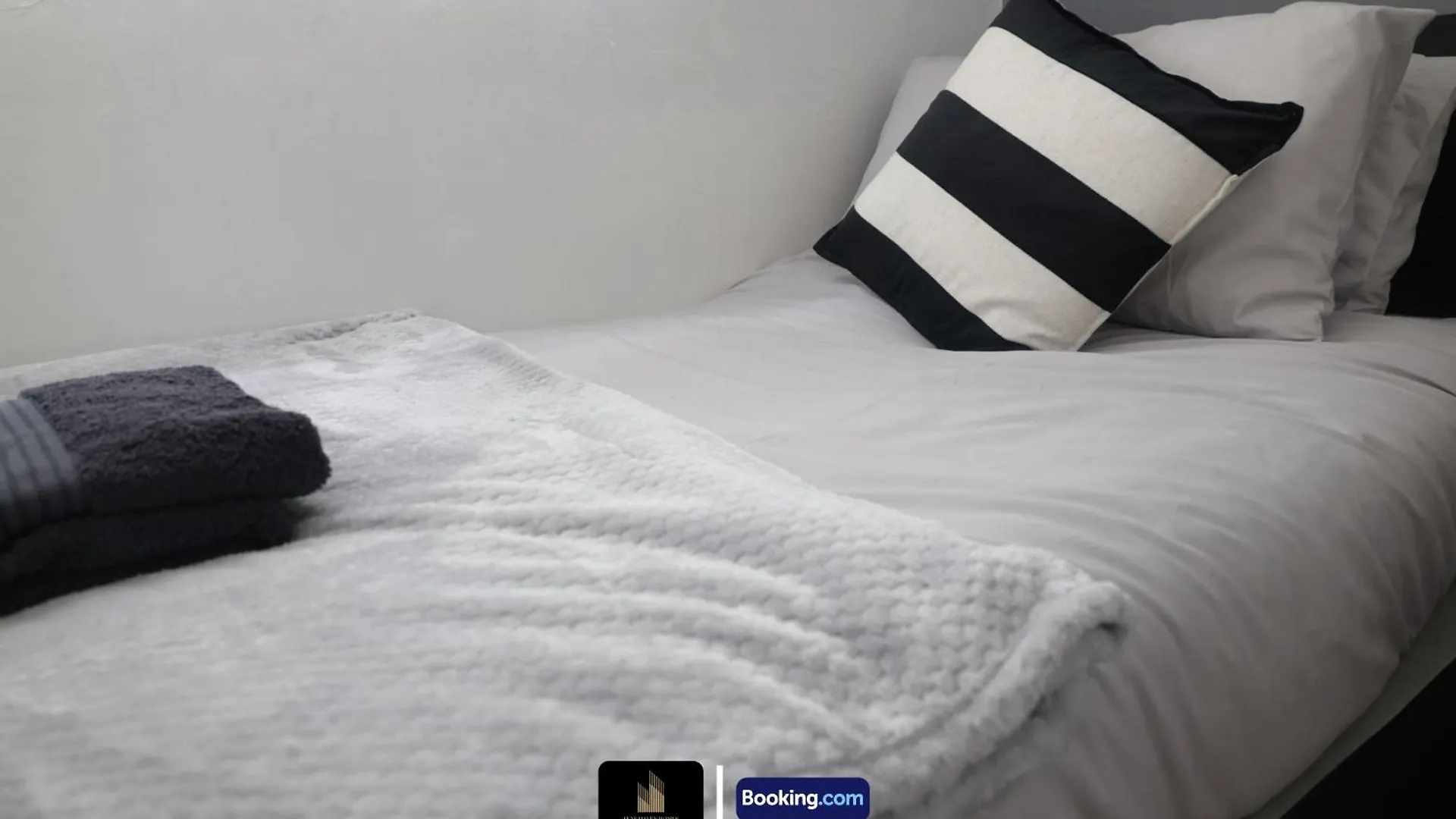 Apartamento Stylish 2Bedroom Apt By Luxe Haven Homes Short Lets & Serviced Accommodation Canning Town Greater London With Free Wifi Reino Unido